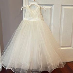 David’s Bridal girls size 3 formal dress ivory